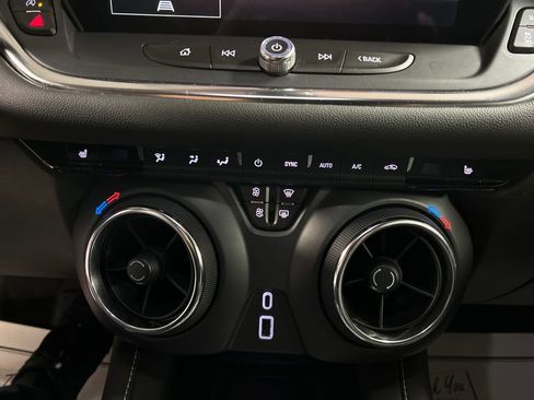 Used 2024 Chevrolet Blazer LT w/ Convenience Package image 19