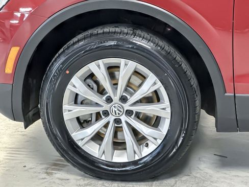 Used 2019 Volkswagen Tiguan S image 23