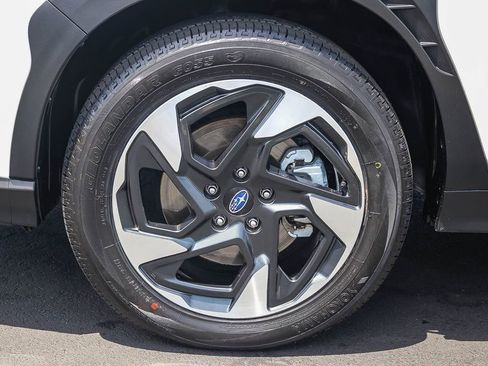 Certified 2024 Subaru Crosstrek 2.5i Limited w/ Crosstrek Mirror Package AWD/4WD image 13