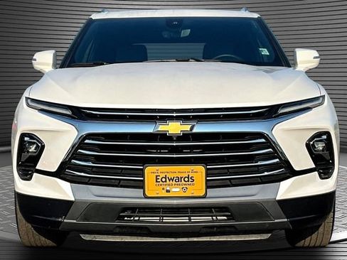 Used 2024 Chevrolet Blazer Premier w/ Driver Confidence II Package AWD/4WD image 2