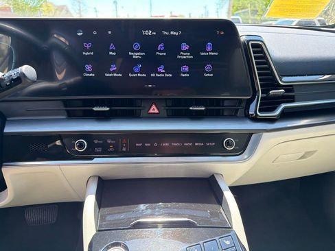 Certified 2024 Kia Sportage EX w/ EX Premium Package AWD/4WD image 14