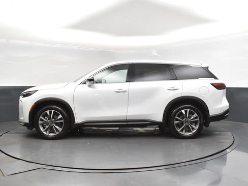 Certified 2026 INFINITI QX60 Pure w/ Cargo Package image 4