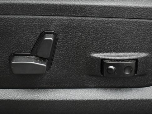 Used 2022 RAM 2500 Big Horn w/ Level C Equiment Group image 13