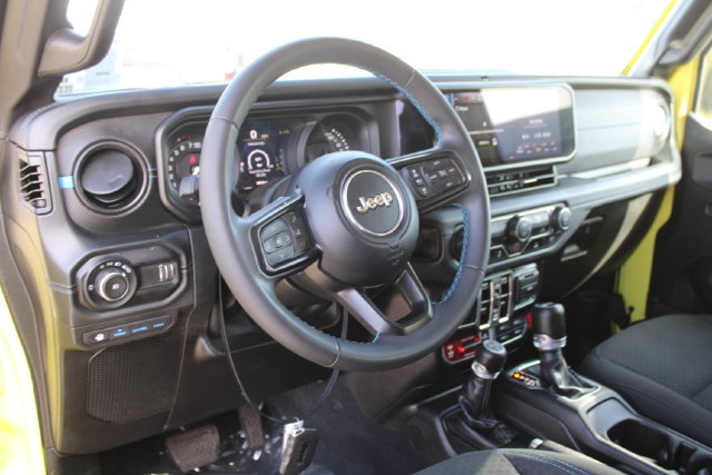 Used 2024 Jeep Wrangler Unlimited Rubicon 4xe AWD/4WD image 16