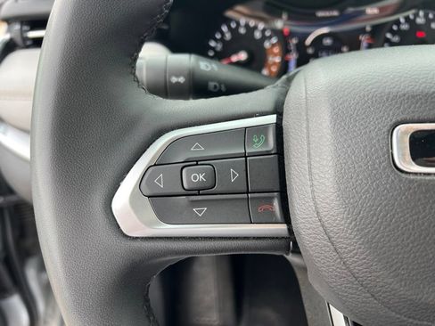 Used 2025 Jeep Compass Limited AWD/4WD image 23