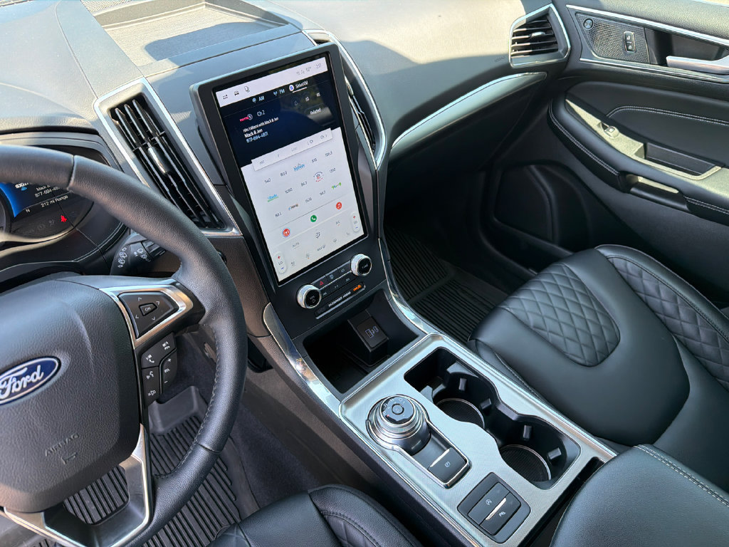 Used 2024 Ford Edge Titanium AWD/4WD image 30