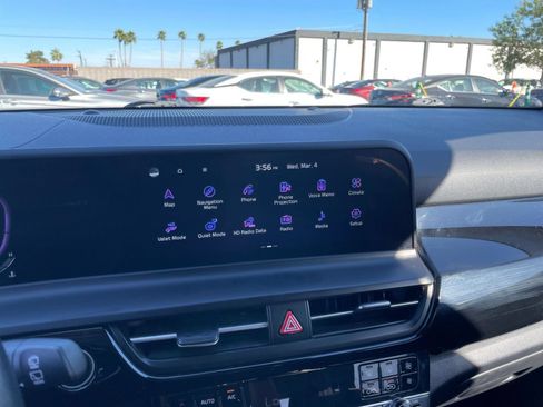 Used 2025 Kia Seltos S FWD image 21