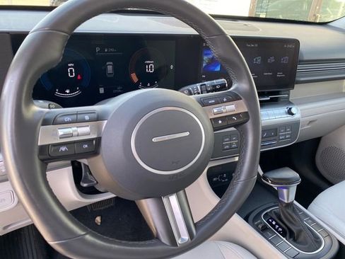 Used 2024 Hyundai Kona SEL image 12