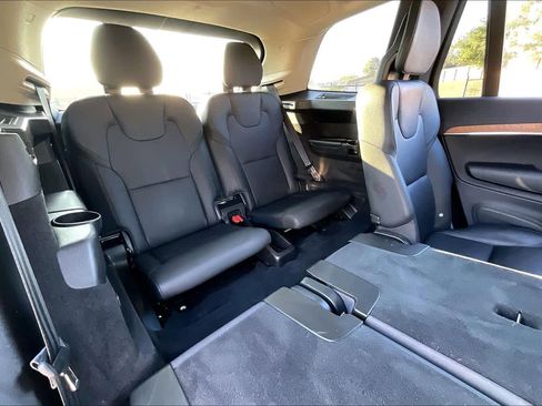 Used 2023 Volvo XC90 B6 Plus w/ Protection Package Premier image 31