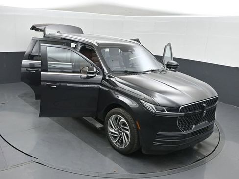 Used 2025 Lincoln Navigator Reserve AWD/4WD image 53