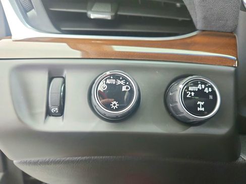 Used 2019 Cadillac Escalade Luxury image 37
