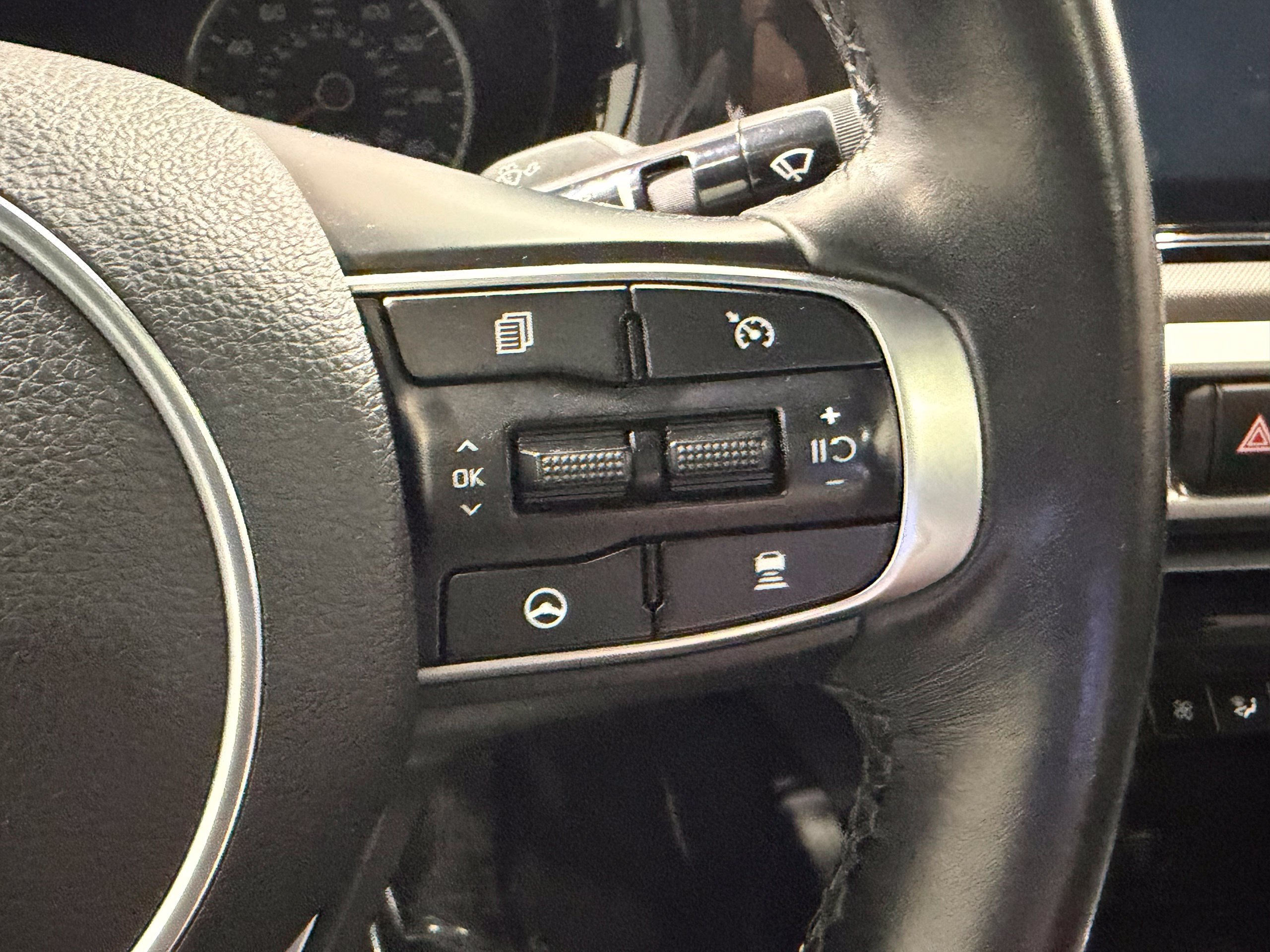 Used 2021 Kia K5 GT-Line w/ GT-Line FWD Premium Package image 37