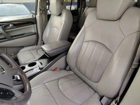 Used 2016 Buick Enclave Leather image 8