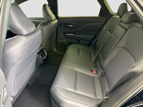 Used 2025 Toyota Crown Signia AWD/4WD image 20