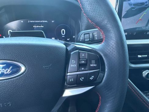 Used 2025 Ford Explorer ST-Line w/ Premium Package image 35