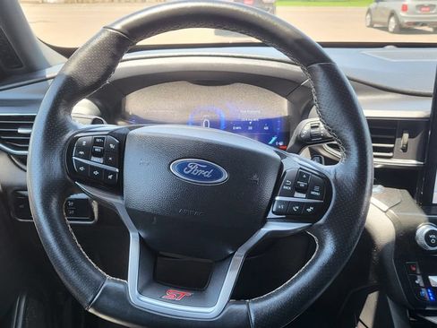 Used 2023 Ford Explorer ST w/ Equipment Group 401A AWD/4WD image 34