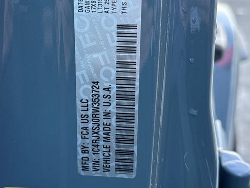 Used 2024 Jeep Wrangler Unlimited Rubicon 392 image 28