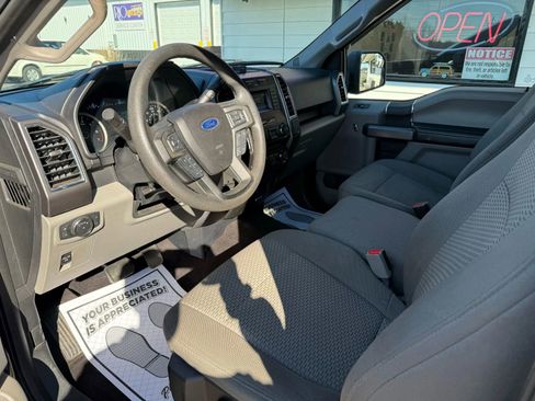 Used 2016 Ford F150 XLT image 12