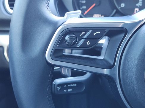 Used 2024 Porsche 718 Boxster image 31