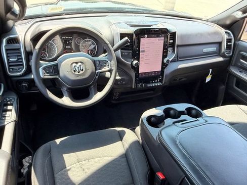 Used 2025 RAM 2500 Big Horn AWD/4WD image 9