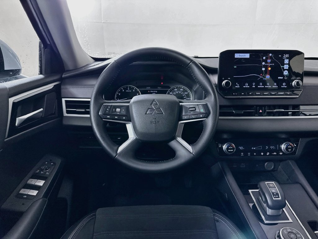 Used 2024 Mitsubishi Outlander SE AWD/4WD image 22
