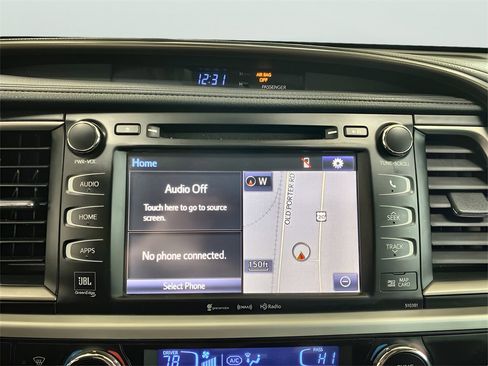 Used 2019 Toyota Highlander Limited image 4