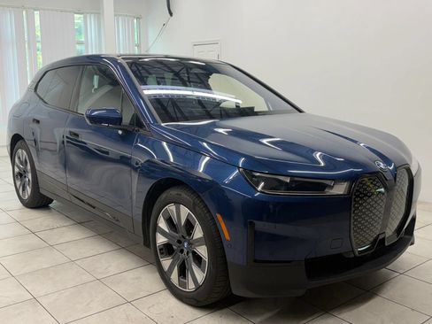 Used 2022 BMW iX xDrive50 w/ Convenience Package AWD/4WD image 1