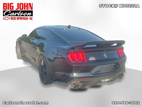 Used 2022 Ford Mustang Shelby GT500 w/ Technology Package RWD image 5