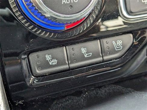 Used 2022 GMC Yukon Denali image 27