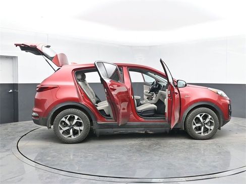 Used 2022 Kia Sportage LX image 51