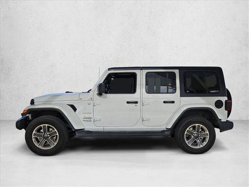 Used 2019 Jeep Wrangler Unlimited Sahara image 8