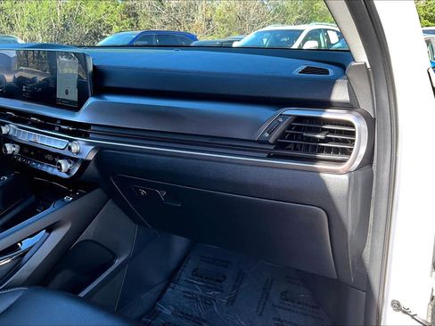 Used 2024 Kia Telluride S w/ S Sunroof Package image 18