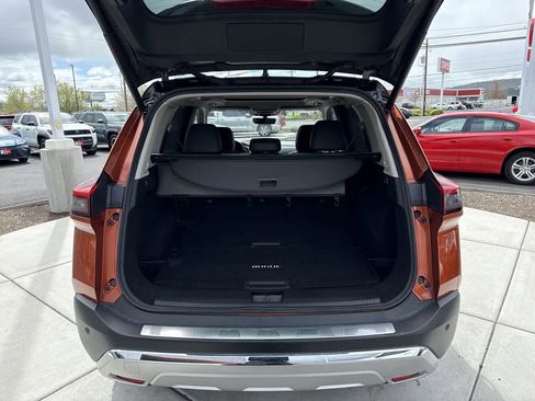 Used 2023 Nissan Rogue Platinum w/ Platinum Premium Package AWD/4WD image 6