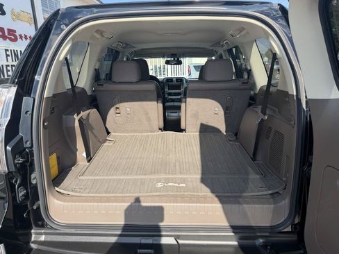 Used 2019 Lexus GX 460 Premium AWD/4WD image 32