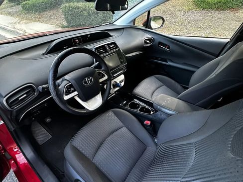 Used 2017 Toyota Prius Prime Plus w/ Carpet Mat Package FWD image 15