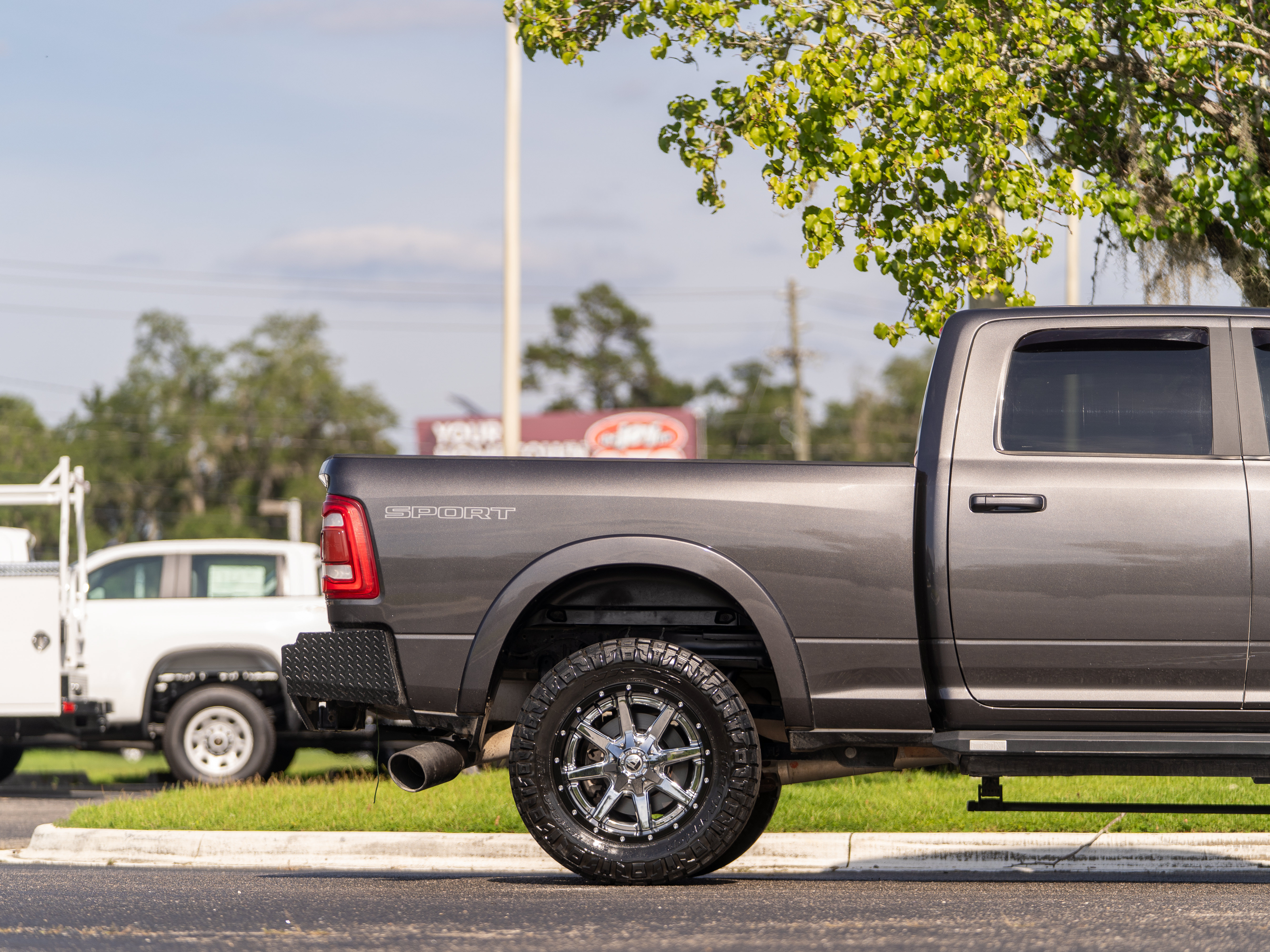 Used 2022 RAM 2500 Laramie AWD/4WD image 6