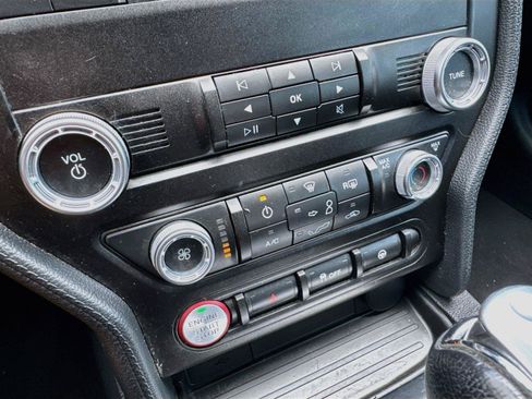 Used 2021 Ford Mustang Coupe RWD image 19