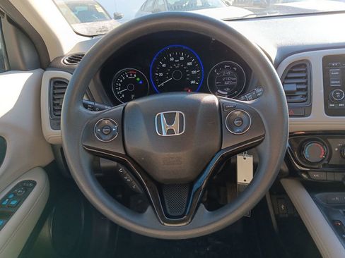 Used 2017 Honda HR-V LX image 16