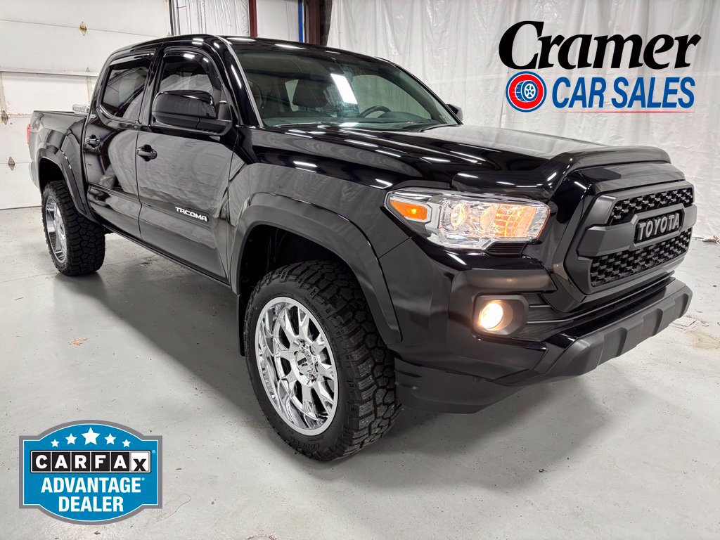 Used 2022 Toyota Tacoma SR5 AWD/4WD image 1