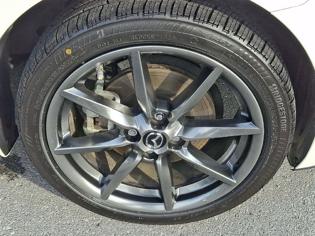 Used 2020 MAZDA MX-5 Miata RF Grand Touring RWD image 12