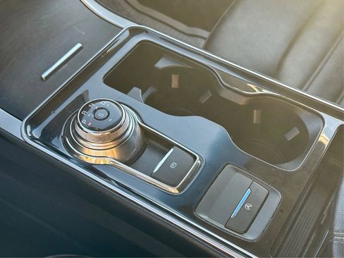 Used 2019 Ford Edge SEL w/ Equipment Group 201A AWD/4WD image 19