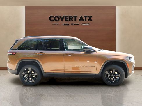 New 2026 Jeep Grand Cherokee Limited AWD/4WD image 6