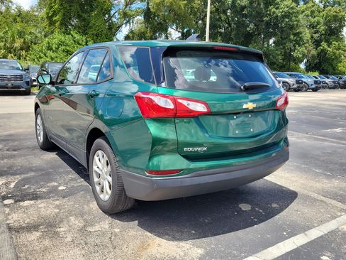 Used 2019 Chevrolet Equinox LS FWD image 4