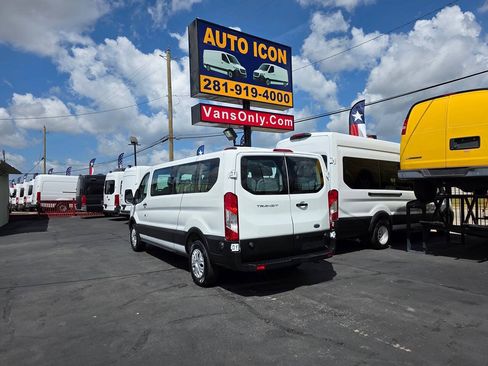 Used 2019 Ford Transit 350 XLT RWD image 28