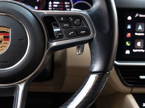 Certified 2023 Porsche Cayenne Platinum Edition AWD/4WD image 16