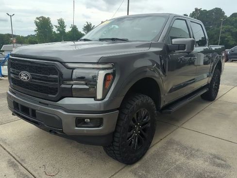 Used 2025 Ford F150 Lariat w/ Equipment Group 501A Mid AWD/4WD image 3