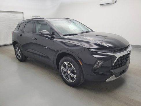 Used 2024 Chevrolet Blazer LT w/ Convenience Package FWD image 11