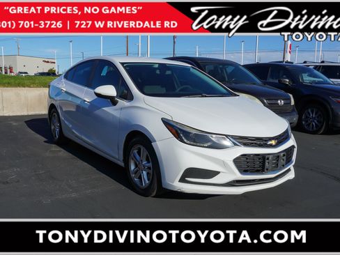Used 2016 Chevrolet Cruze LT FWD image 1