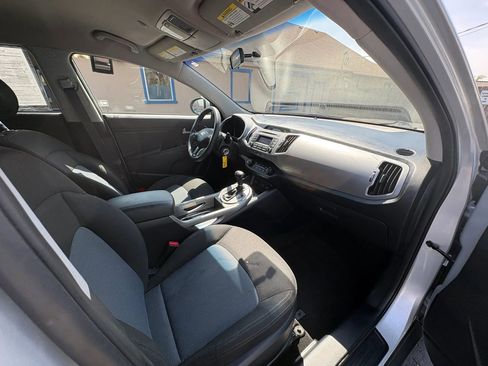 Used 2016 Kia Sportage LX image 10