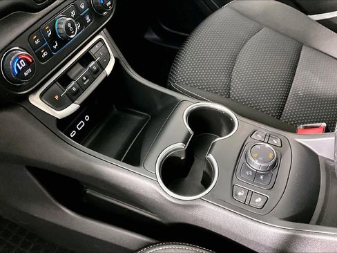 Used 2022 GMC Terrain SLE w/ Driver Convenience Package image 14